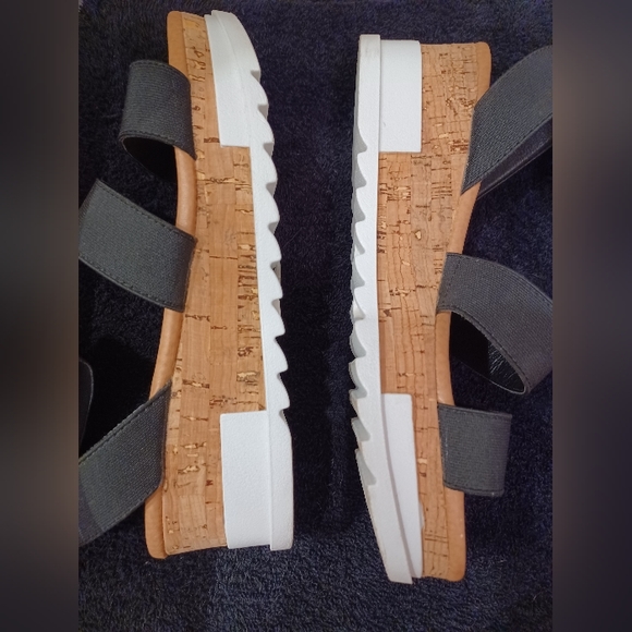 Wedge Heel Sandals - Picture 4 of 5